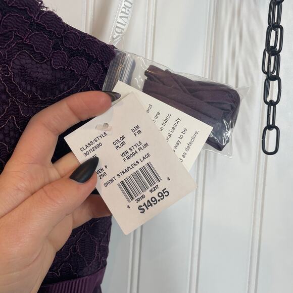NWT David’s Bridal Plum Short Scalloped Strapless Lace Mesh Mini Dress Size 0 - Picture 4 of 8